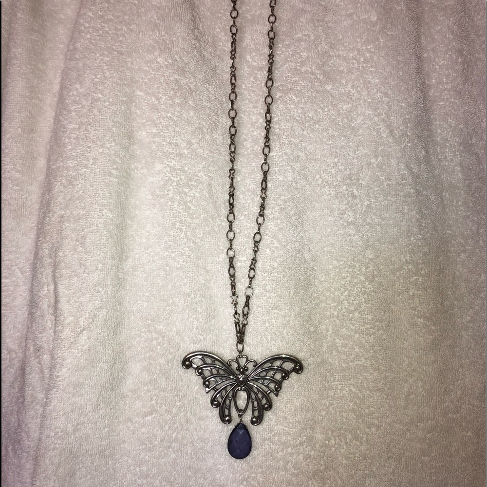 Long butterfly necklace - Picture 3 of 4
